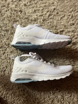 Zapatillas Nike Air Max Motion LW Blancas 36.5