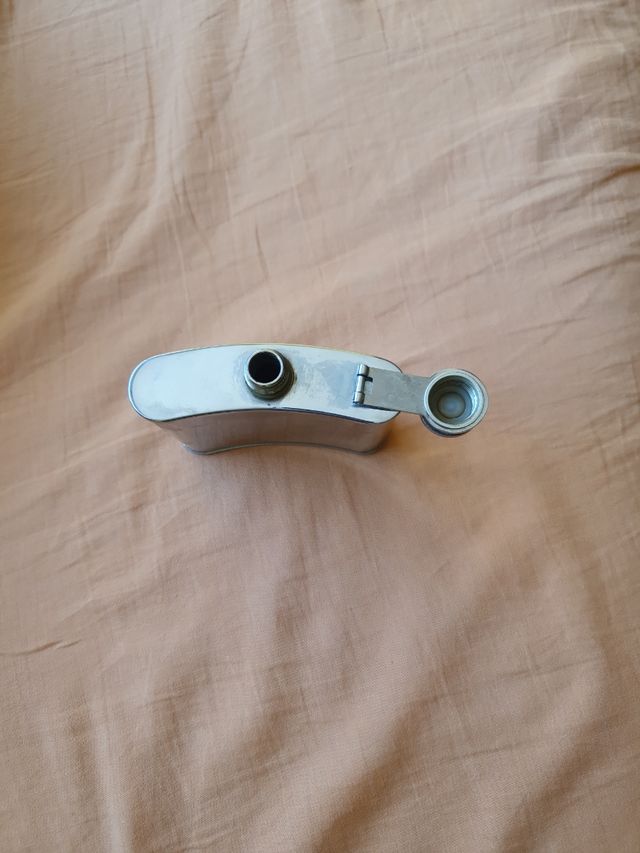 Petaca Licorera Metálica con poco uso!!