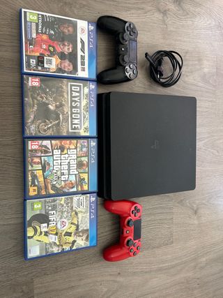 PS4 (PlayStation 4) 500GB + 2 Mandos y 4 Juegos