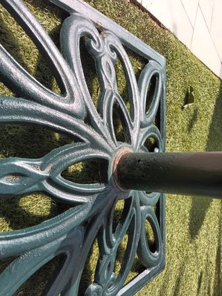 Pie de parasol de hierro fundido