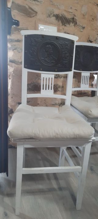 80 euros!Conjunto mesa y sillas. OFERTA!!!