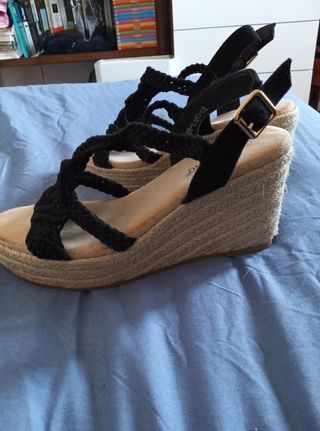 Sandalias cuña TULIP negras talla 38