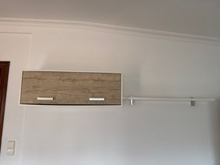 Mueble de pared madera y metal