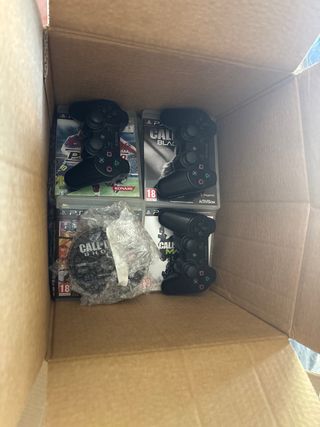 Consola PS3 Negra con 3 Mandos y Juegos