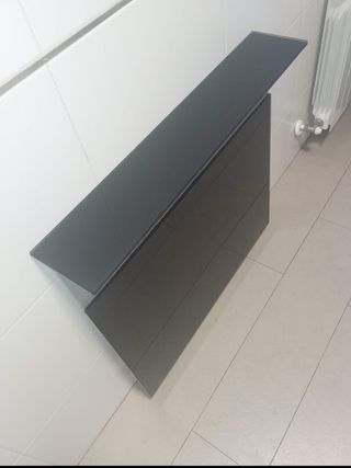 Mesa de cocina de cristal negra