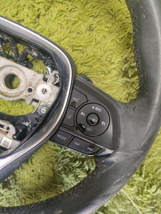 Volante Toyota Corolla / CHR 2021 con levas