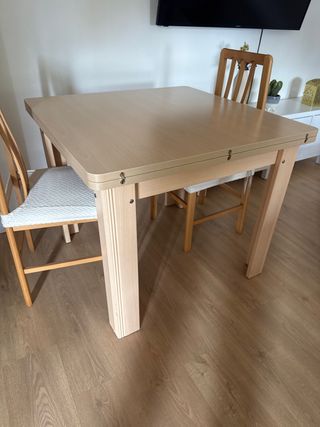 Mesa y 2 Sillas Comedor