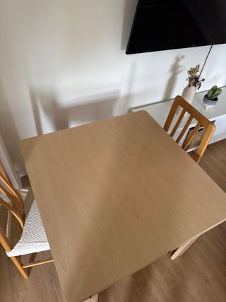 Mesa y 2 Sillas Comedor