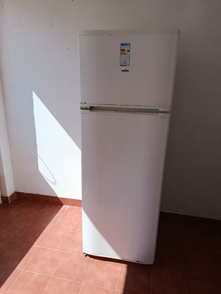 Nevera Thor blanca