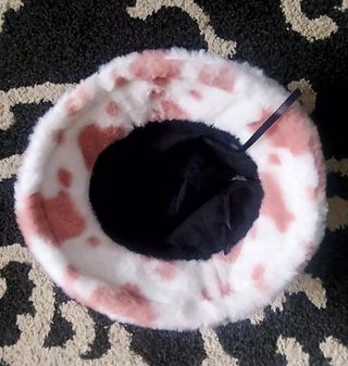 Gorra de peluche de vaca rosa