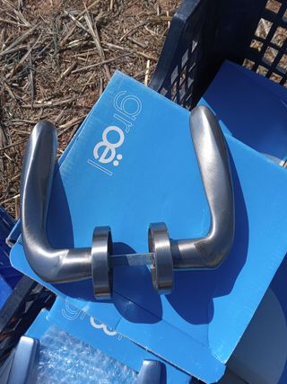 Manitas de puerta de acero inoxidable