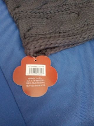 Bufandas Infinitas Grises y Rojas, nueva sin usar,