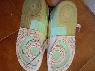 Zapatillas Nike Air Force 1 Grises y Blancas