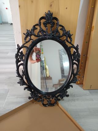 Espejo Ovalado Negro con Marco Decorativo