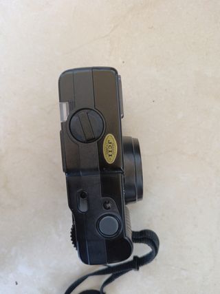 Konica EFP 3 Cámara Compacta Negra