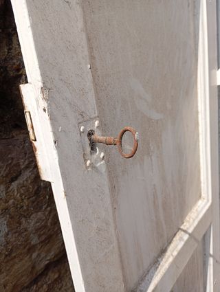 Puertas mazizas balconera