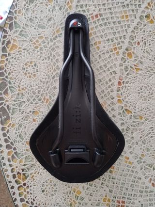 Sillín Fizik Antares R5  Negro