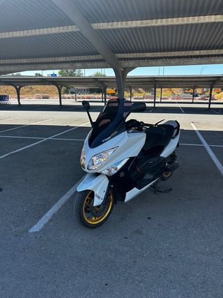 Yamaha Tmax 2008 Blanca
