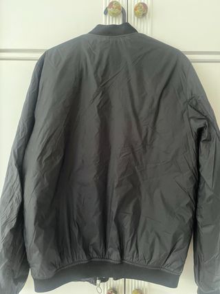 Cazadora Bomber Pull&Bear Negra Talla S