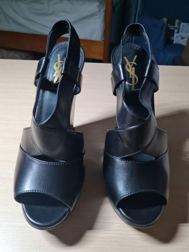 Sandalias Yves Saint Laurent Negras