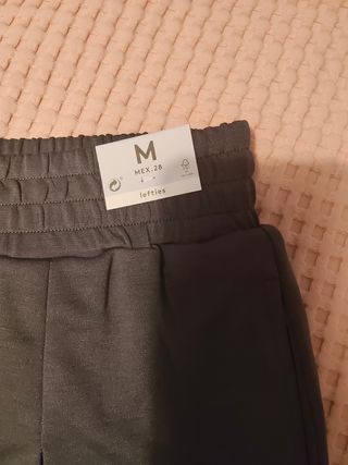 Bermuda mujer negra talla M