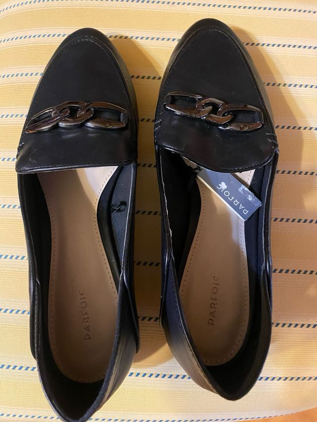 Zapatos Parfois Negros con Cadena