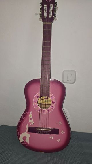 Guitarra infantil rosa con unicornio