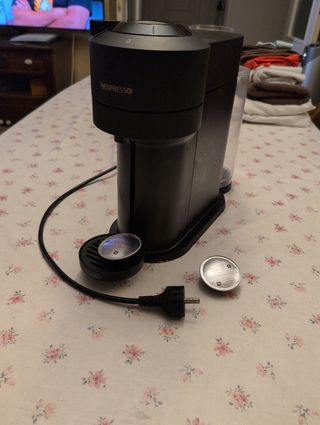 Cafetera Nespresso Vertuo Pop