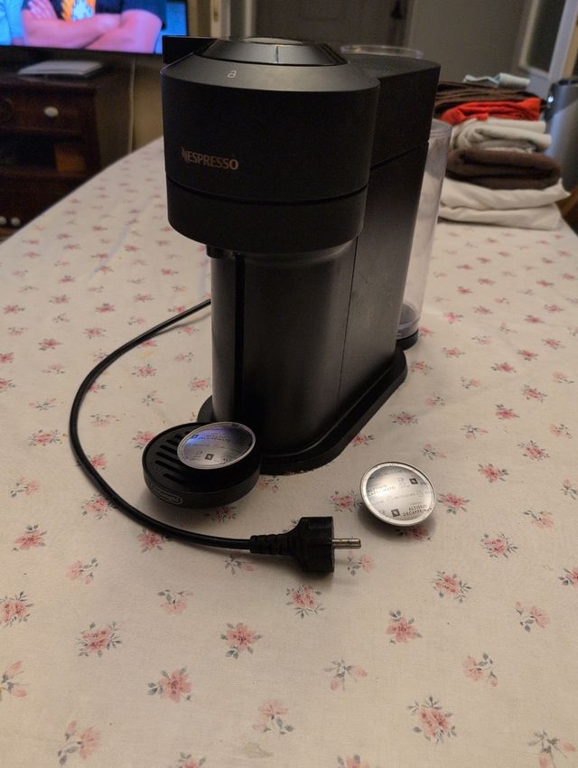 Cafetera Nespresso Vertuo Pop