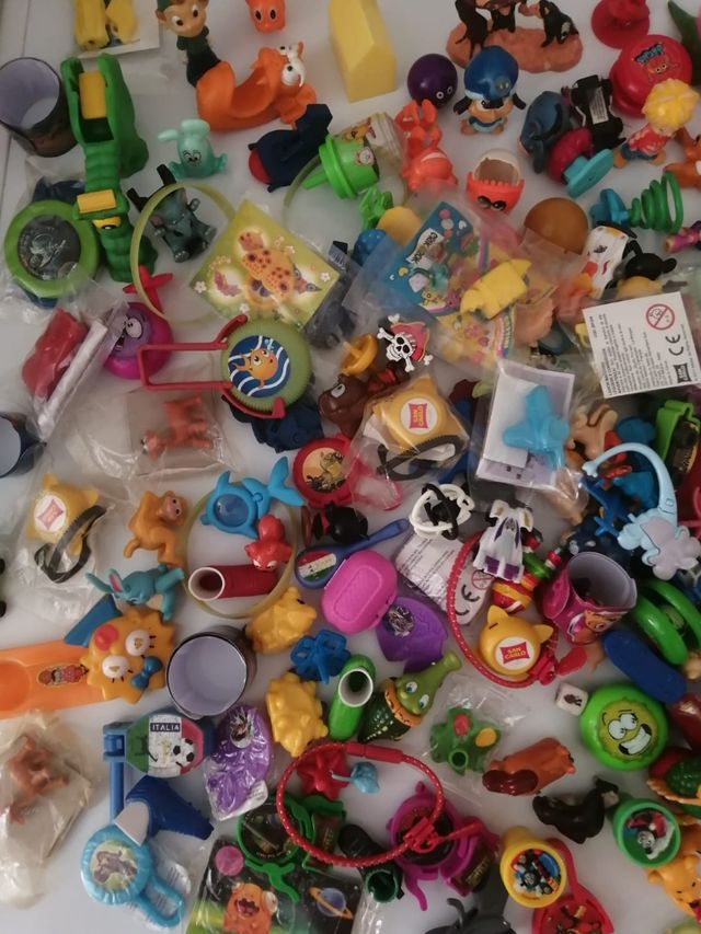 Lotto Sorpresine Kinder e Gadget Vari