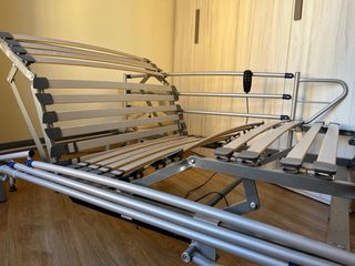Cama articulada motorizada
