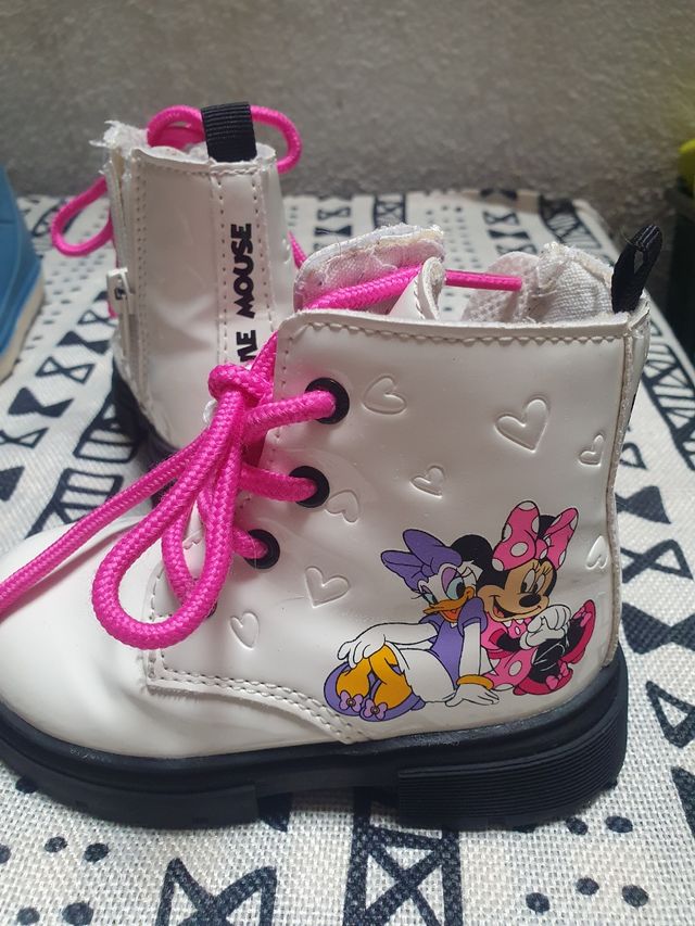 Lote de Botas para bebe / niña  Talla 22...