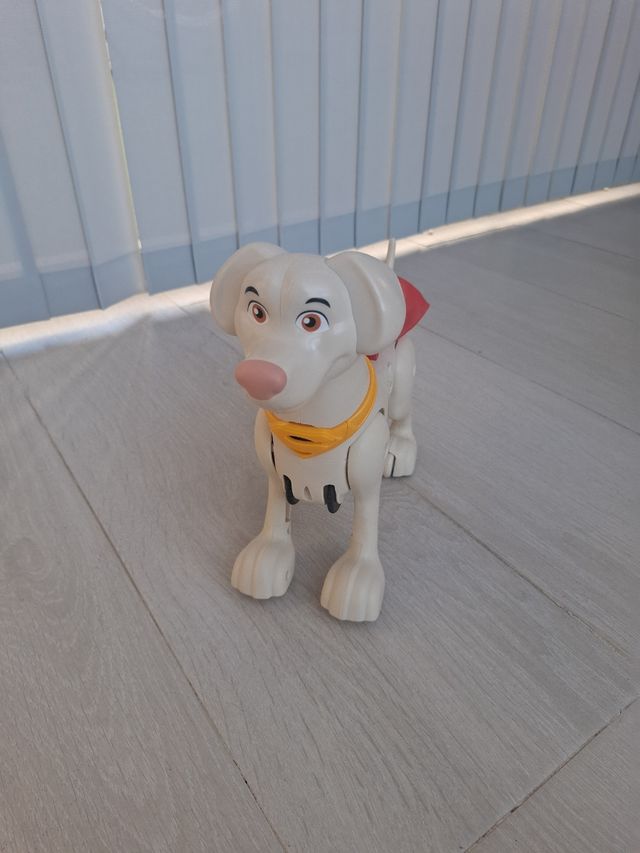 Cucciolo di Superman con musica e movimento