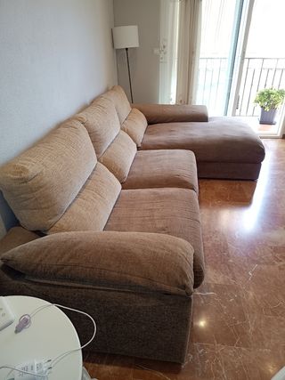 Sofá marrón 3 plazas con chaislongue