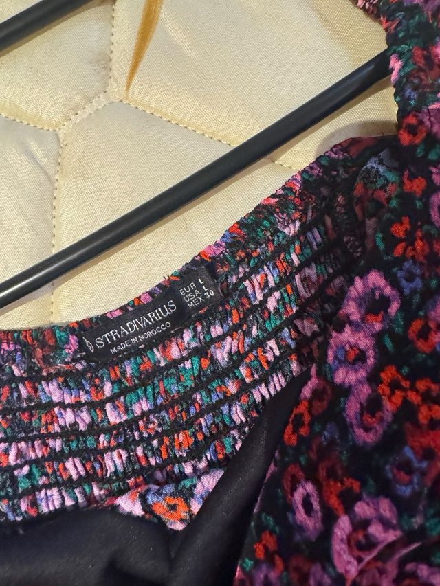 Vestido floral Stradivarius