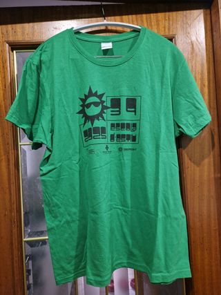 Diferentes camisetas y blusas tallas L-XL por 1