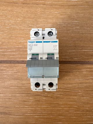 Hager MCA 532 Interruptor Magnético y Diferencial