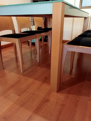 Mesa de comedor con 6 sillas