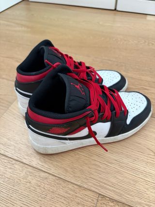 Nike Air Jordan 1 Mid