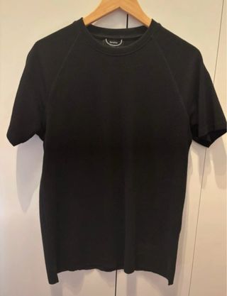 Camiseta Bershka Negra