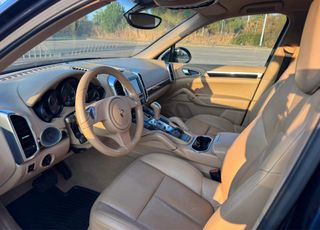 Porsche Cayenne 2011