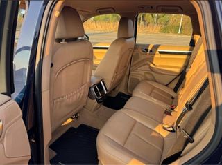 Porsche Cayenne 2011