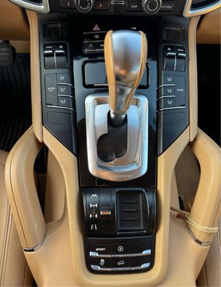 Porsche Cayenne 2011