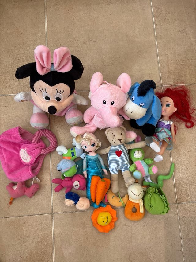 Lote Peluches Minnie, Oso, Conejo, Elefante