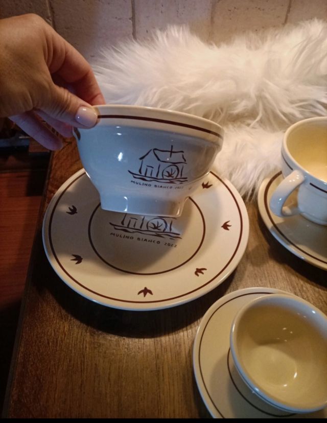 Set Mulino Bianco tazze tazzine piatti