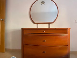 Mueble de dormitorio de madera