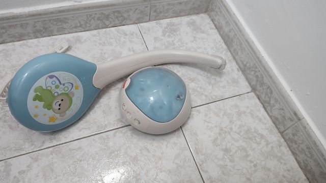 Móvil musical para cuna