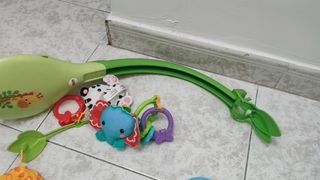 Móvil cuna con peluches