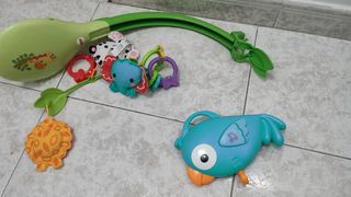 Móvil cuna con peluches
