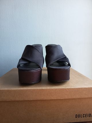 Sandalias Zara Tacón Plataforma Negro